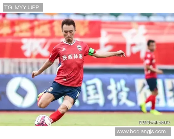 成都羽毛球队在总决赛中以86分稳居积分榜首位展现强劲实力 成都羽毛球队在总决赛中以86分稳居积分榜首位展现强劲实力