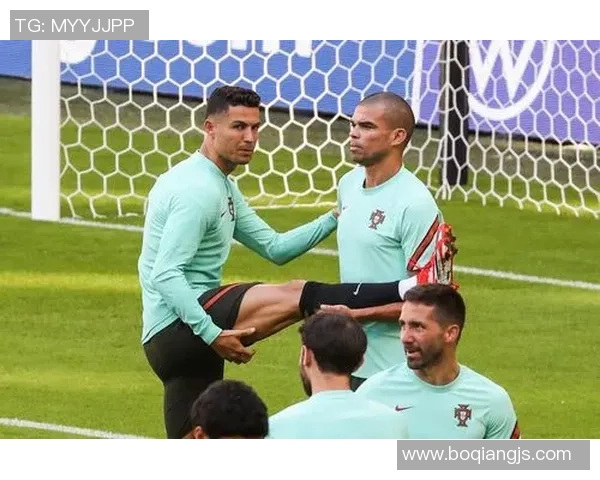 杭州足球队在欧锦赛中的团队协作表现分析与点评